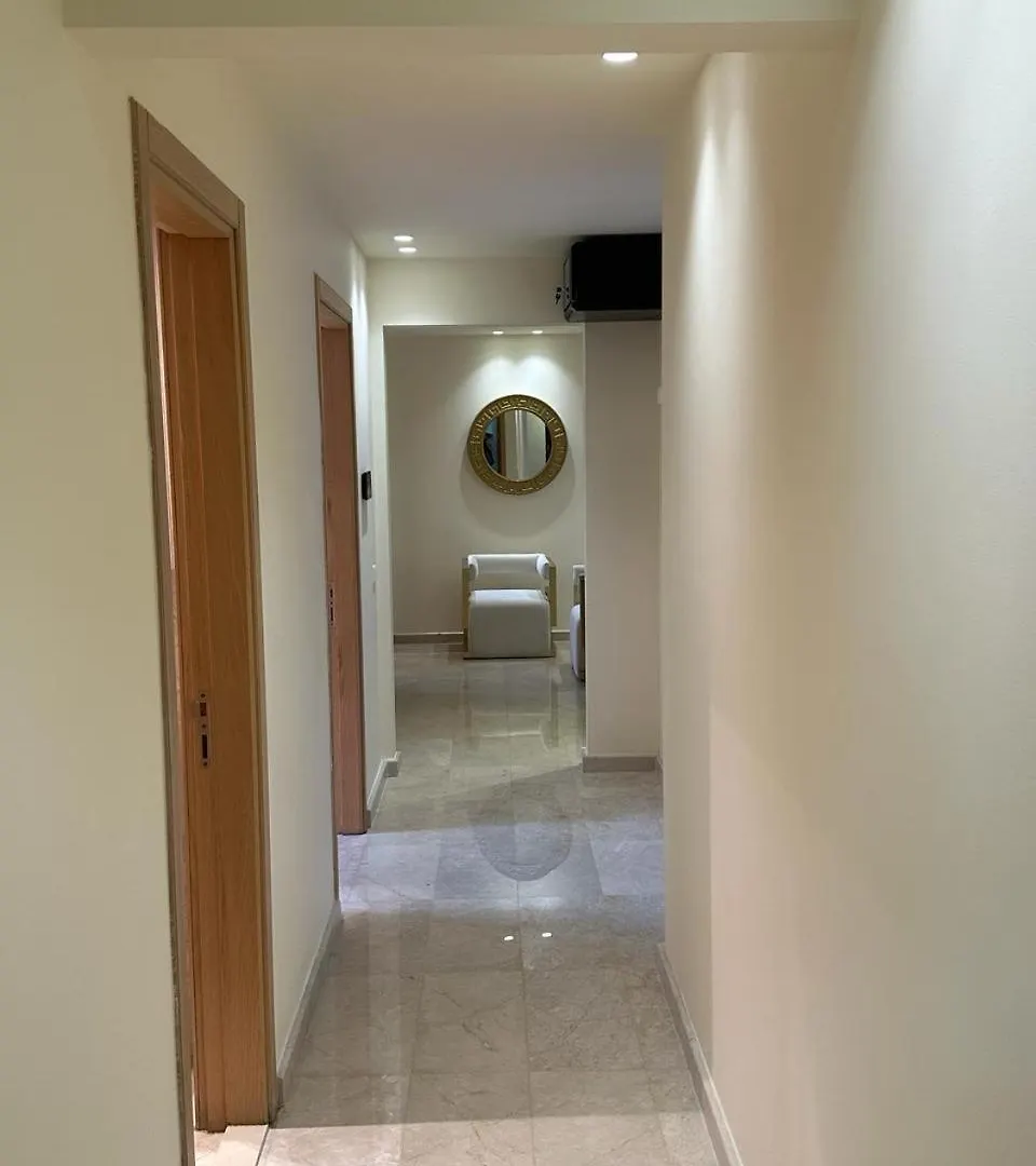 Versace Home Luxury 3Br Apt-Hamra Beirut 0*,