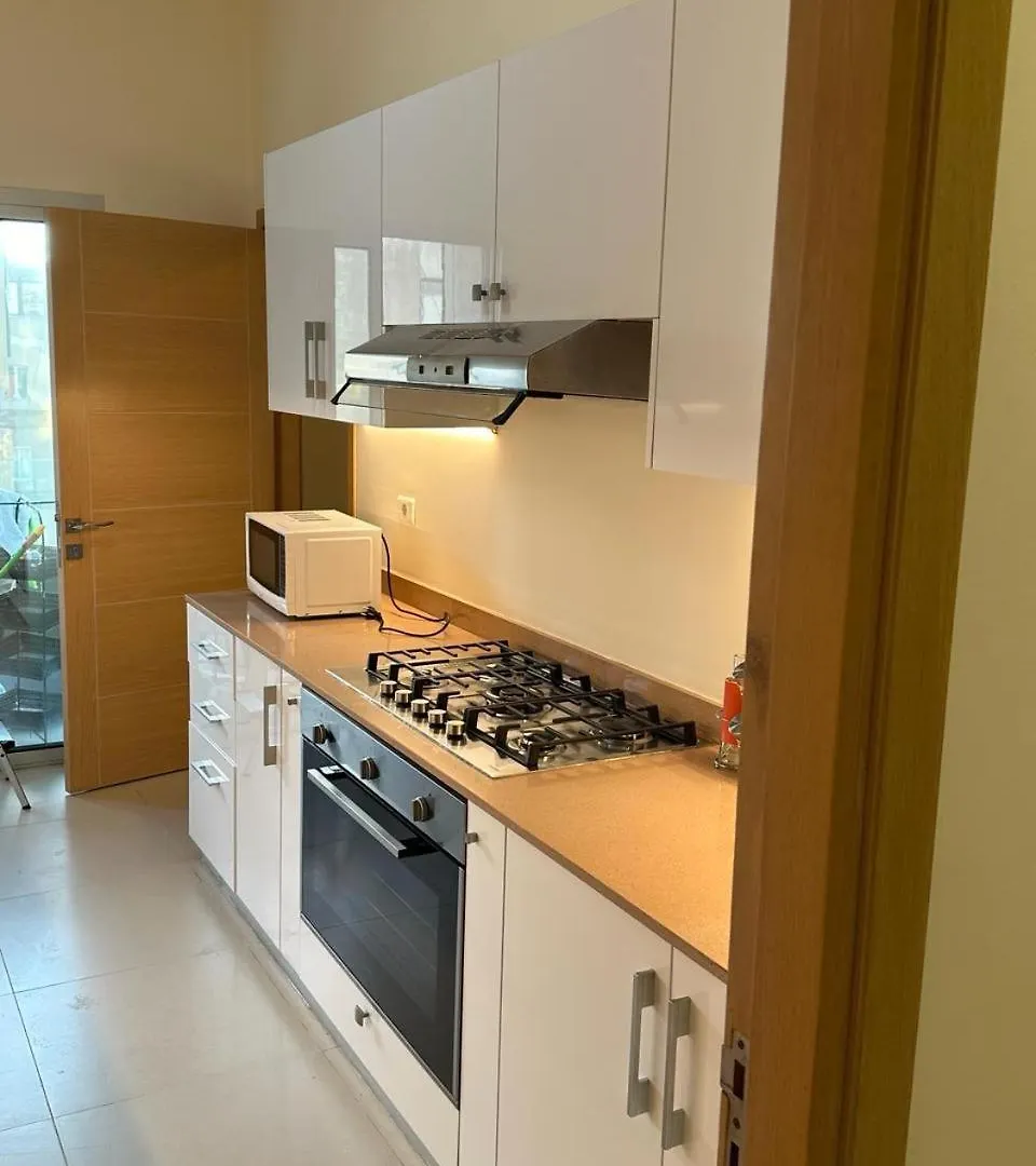 Versace Home Luxury 3Br Apt-Hamra Beirut Apartment